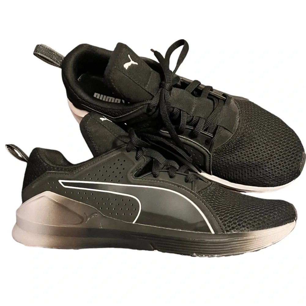 Puma Damen Sneakers Black and White Size 9.5